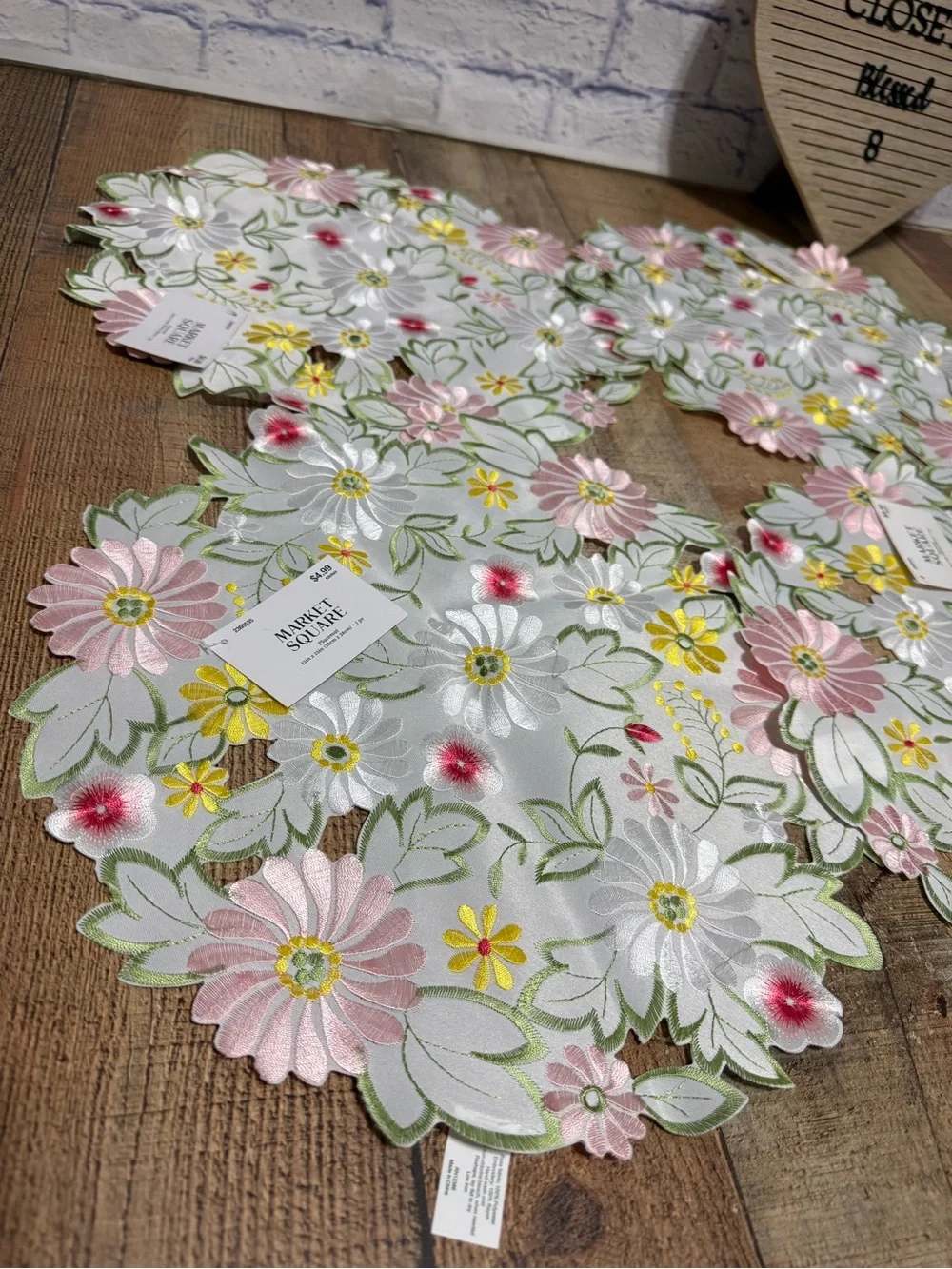 market square round embroidered placemats nwt set of 4  New with tags  Beautiful